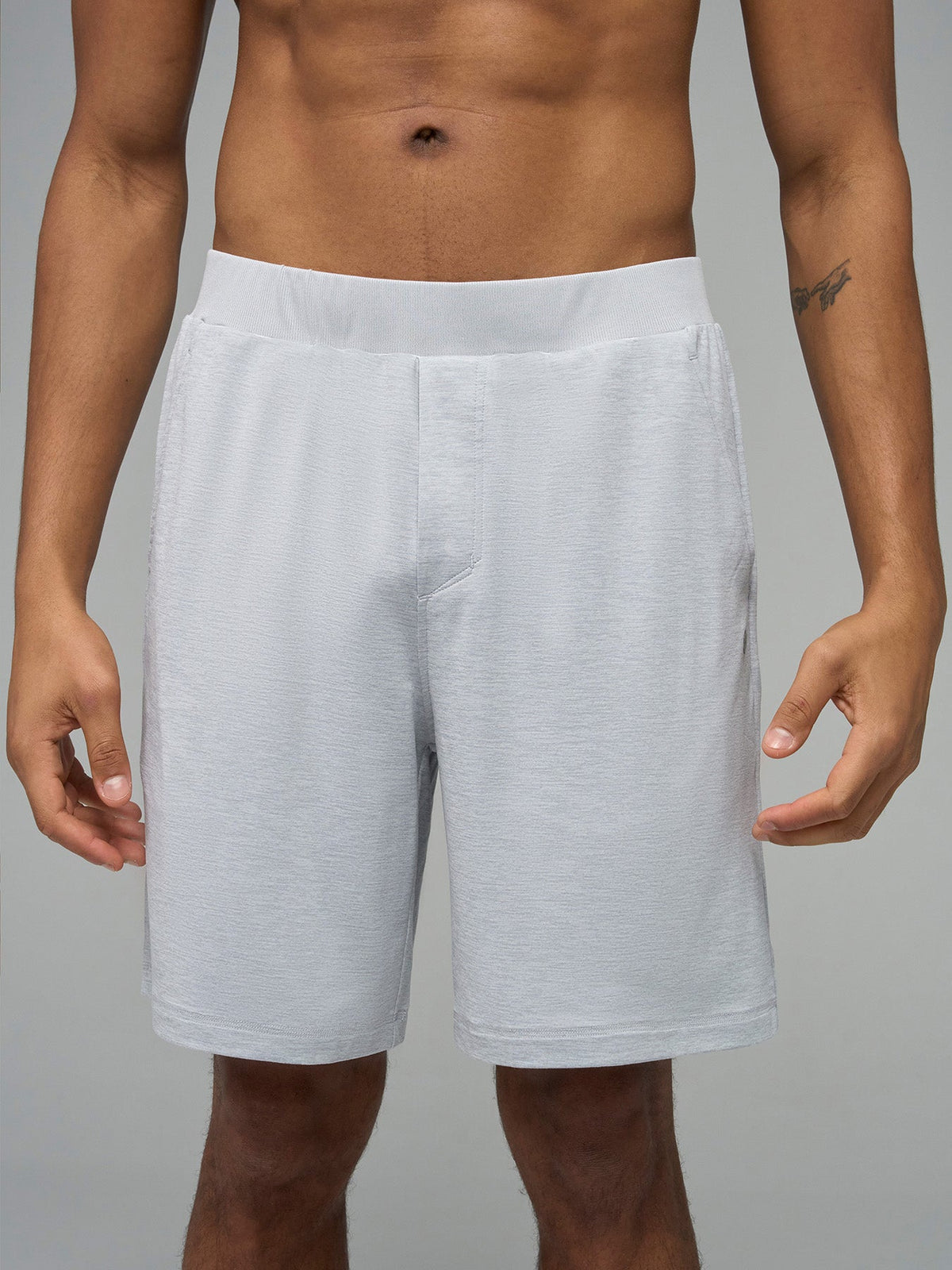 Velou Casual Shorts 8"