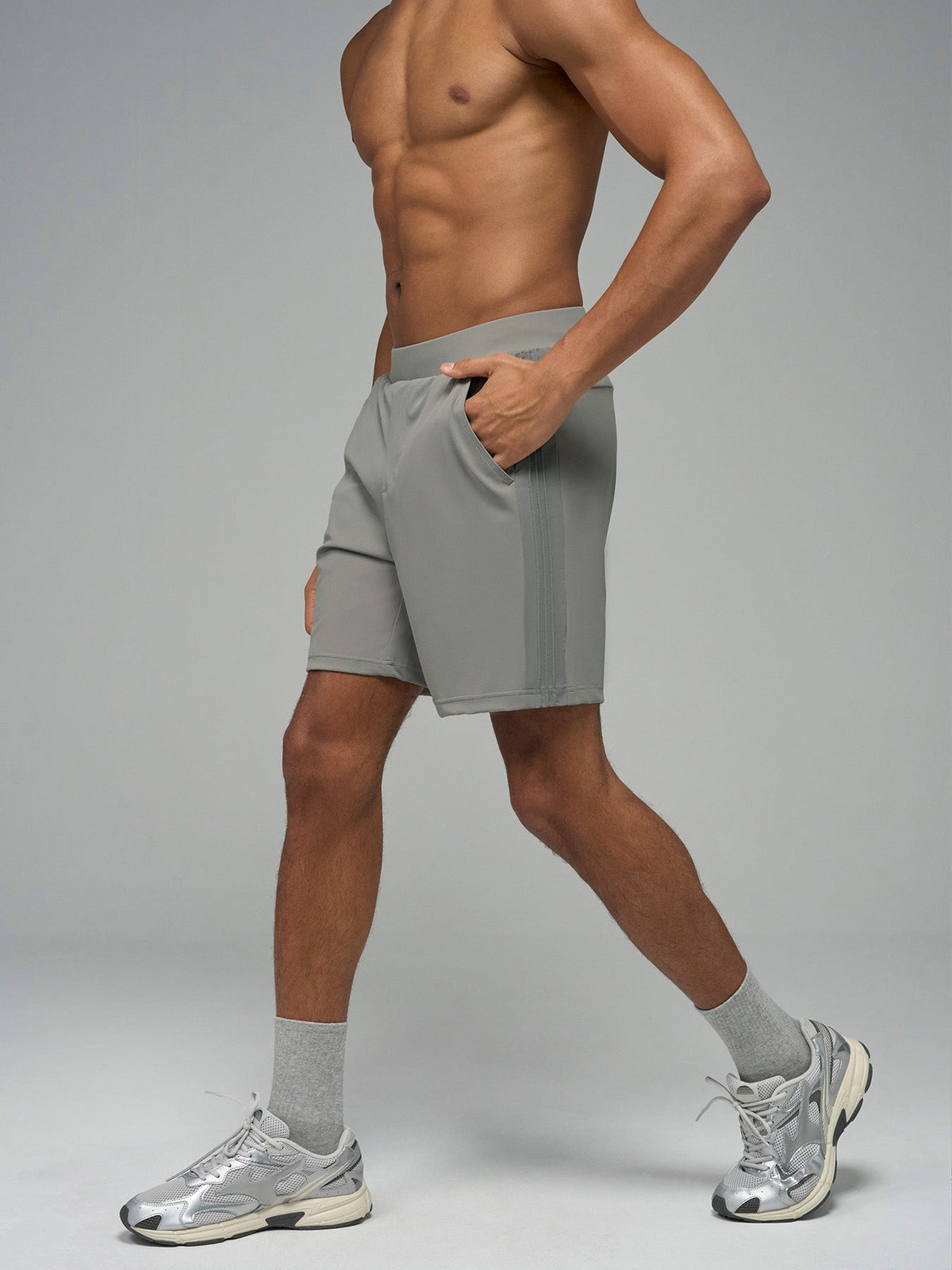 PerformancePro Quick-Dry Shorts 7"