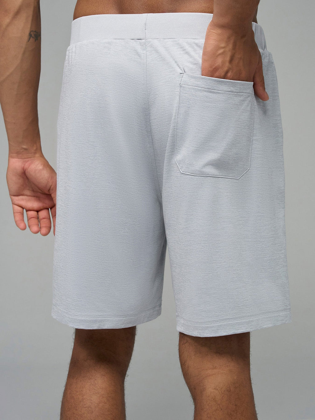 Velou Casual Shorts 8"